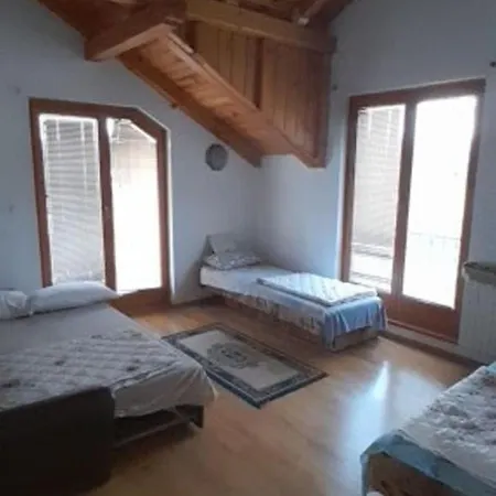 Villa Imperial *